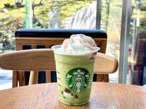 スタバ「抹茶と桜わらびもちフラペチーノ」の感想