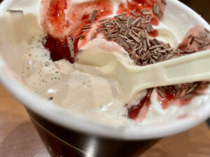 チェリーボンボン ロイヤルミルクティー